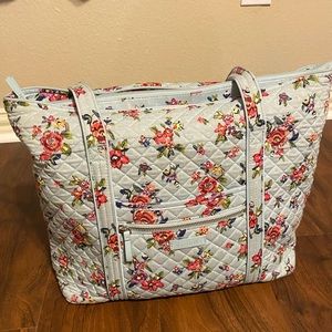 Water Bouquet Vera Bradley Tote